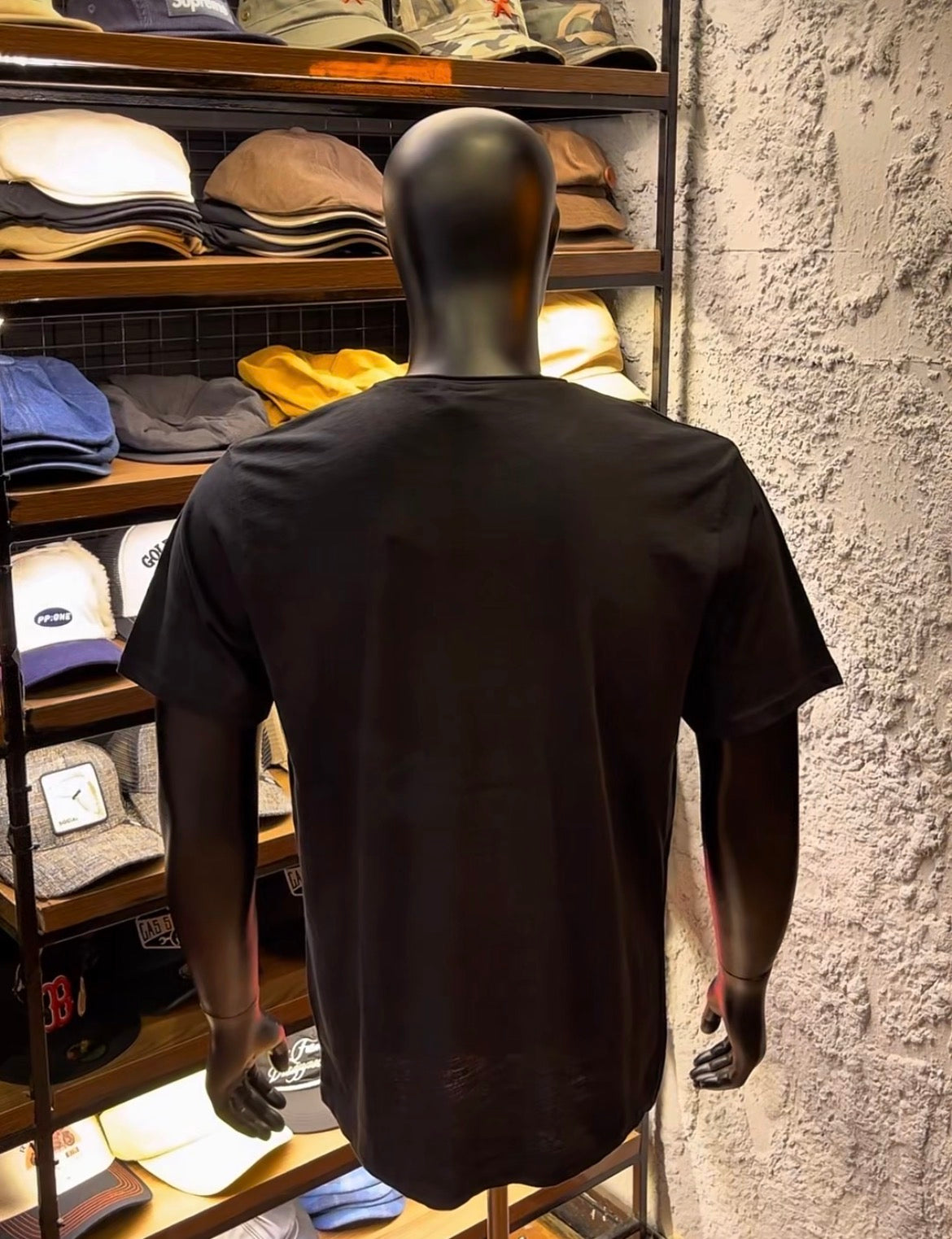 Renvill textured black tee