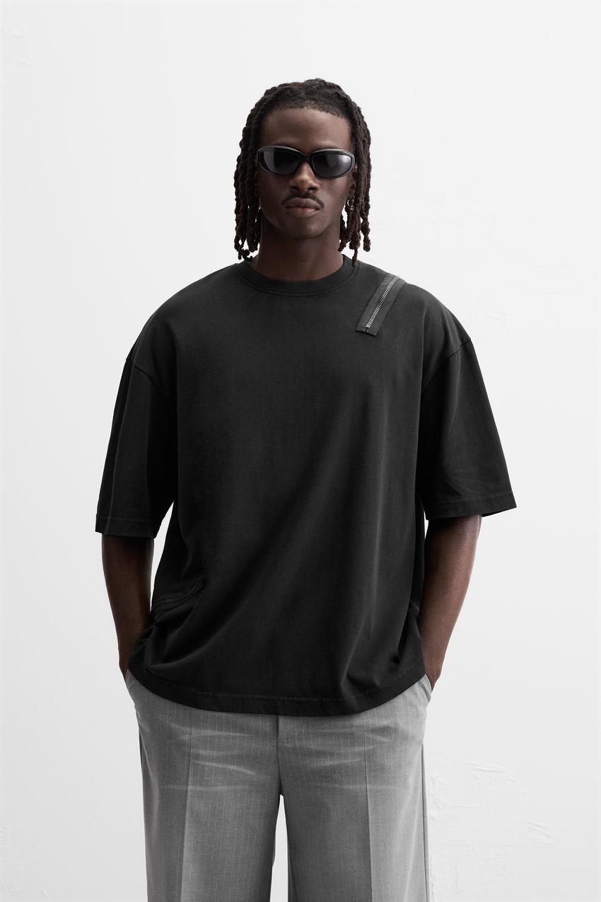 ZARA T SHIRT WITH ZIP