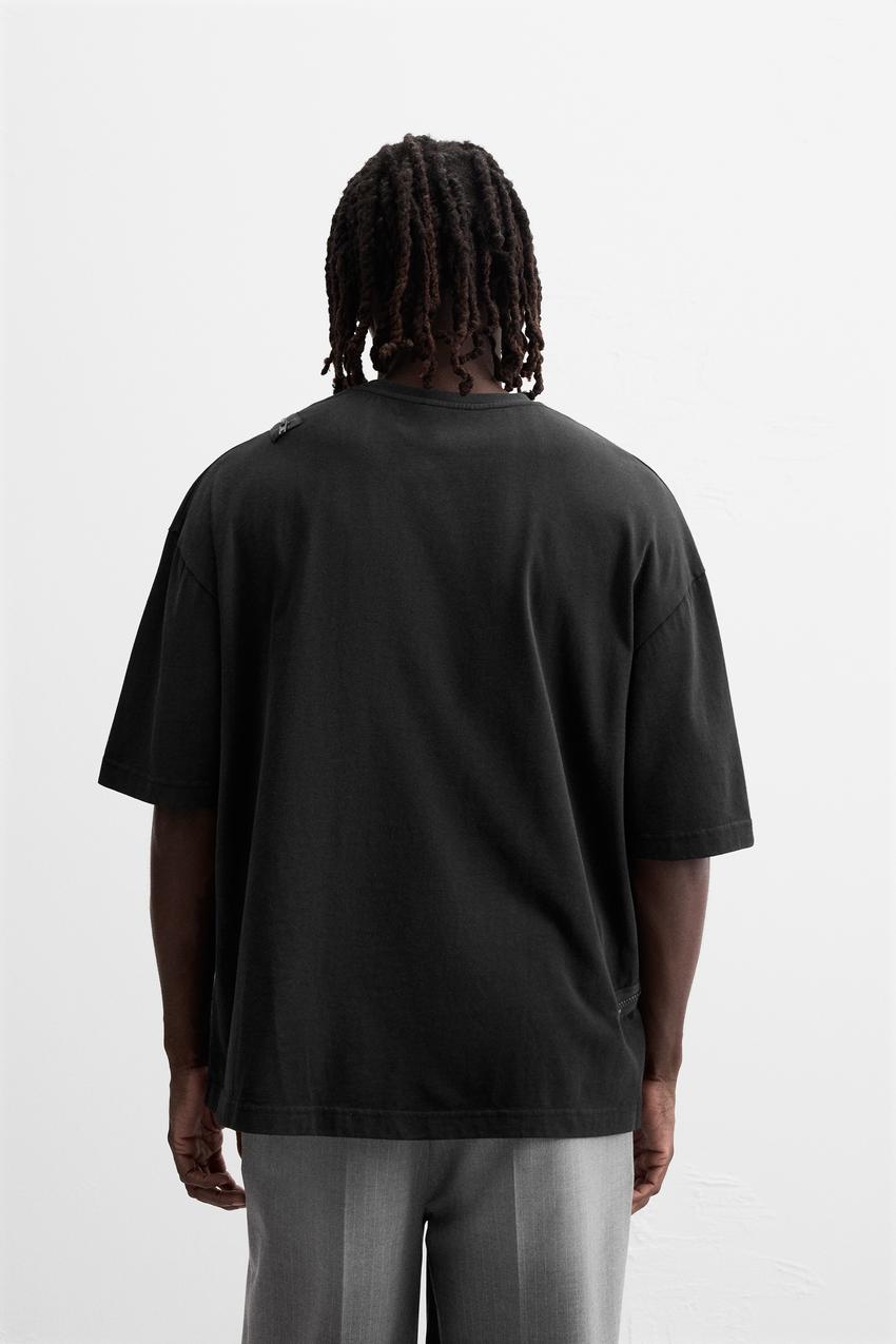 ZARA T SHIRT WITH ZIP