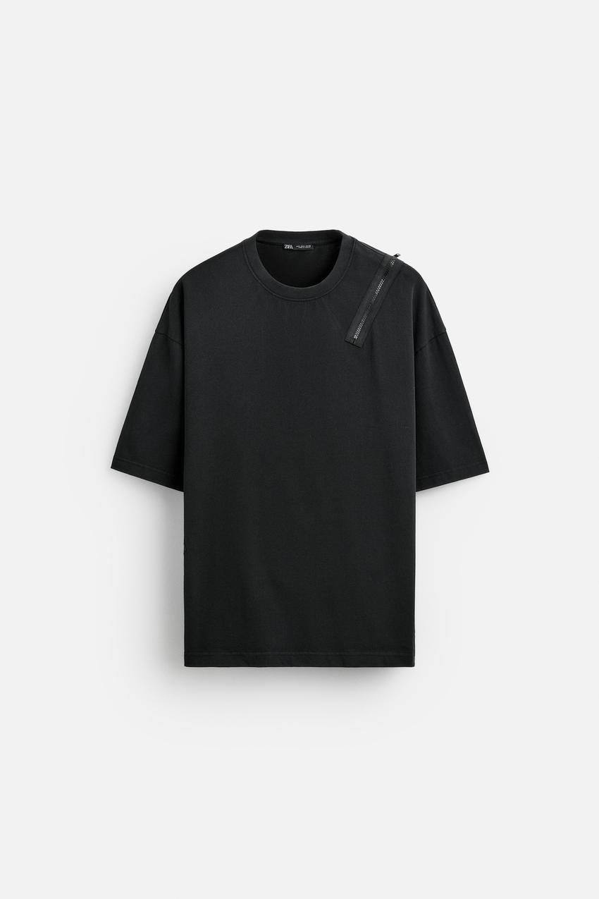 ZARA T SHIRT WITH ZIP