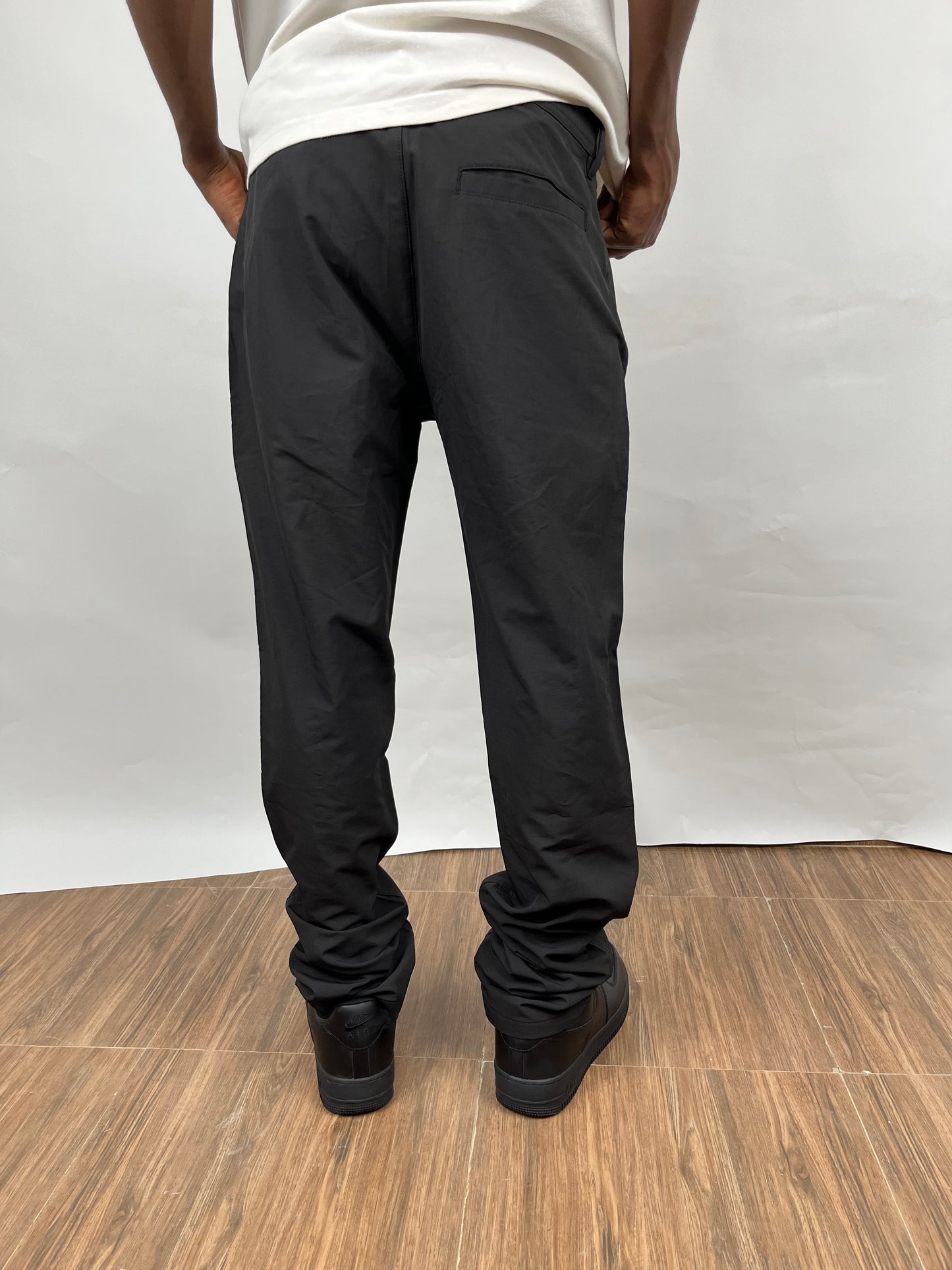 EASY TAPERED FIT black trouser
