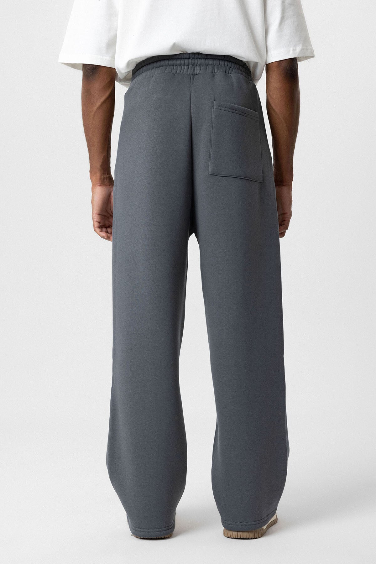 Vamos baggy tapered sweatpant