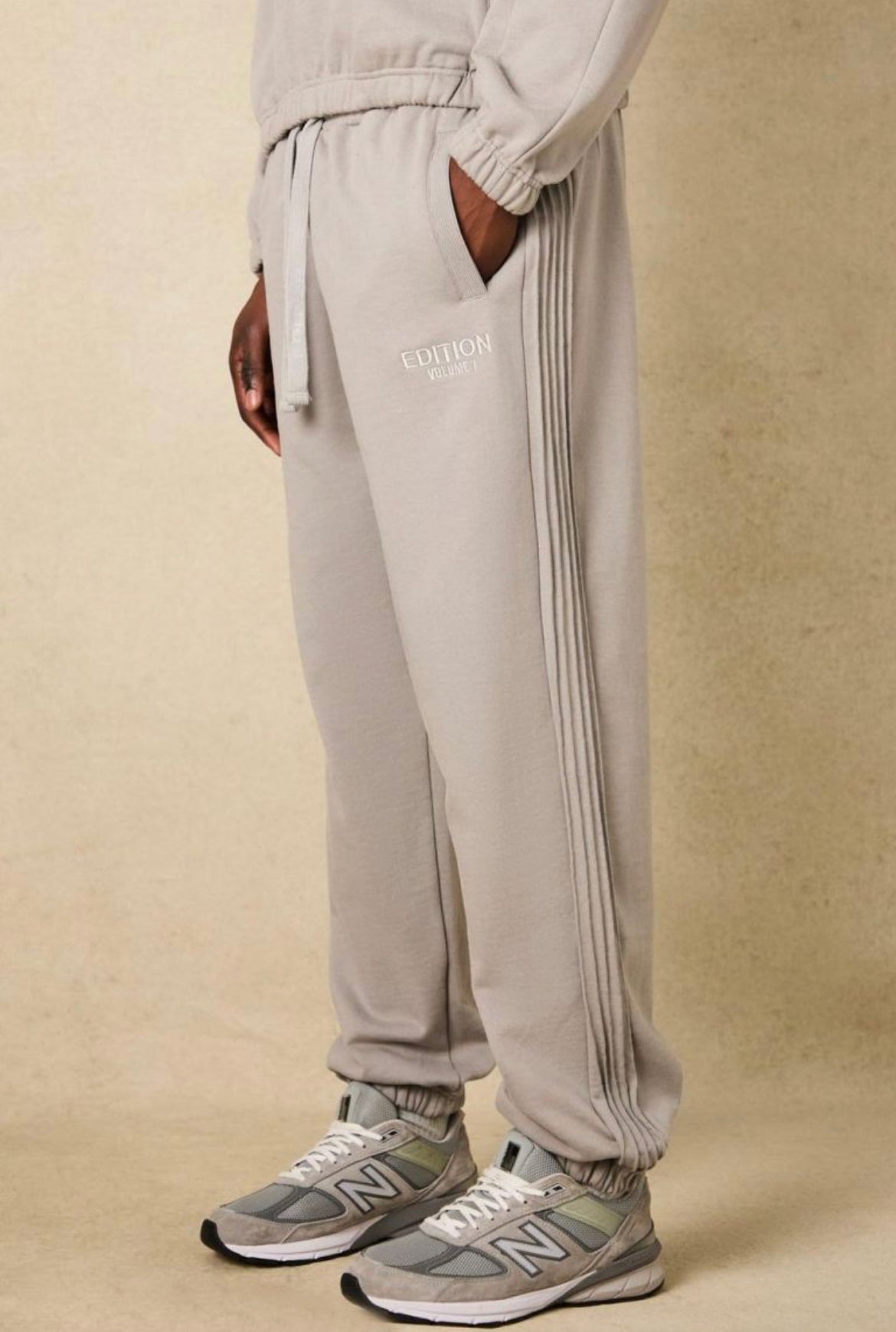 Boohoo oversized pintuck detail heavyweight jogger grey