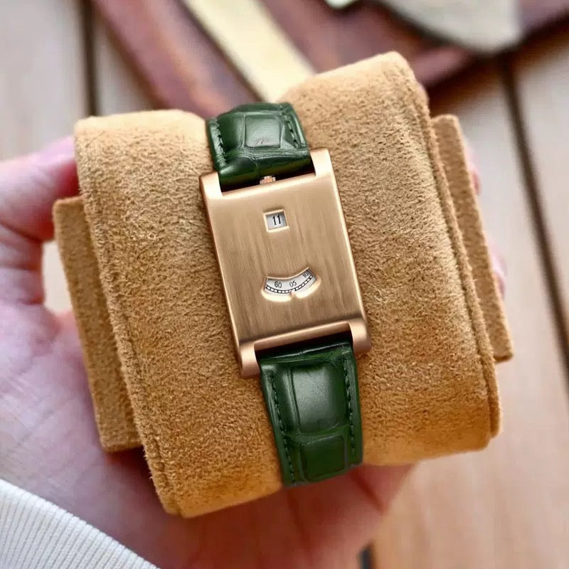 Shell date leather watch