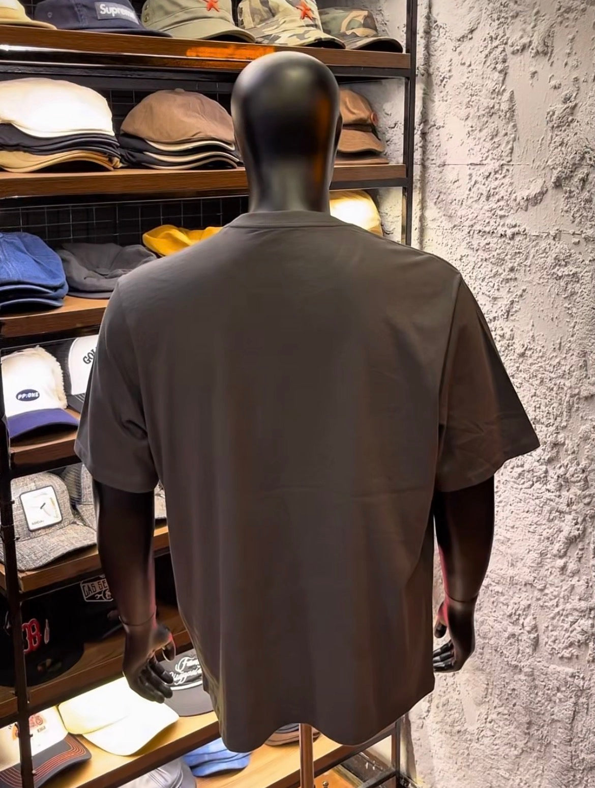 Garage hoop tee
