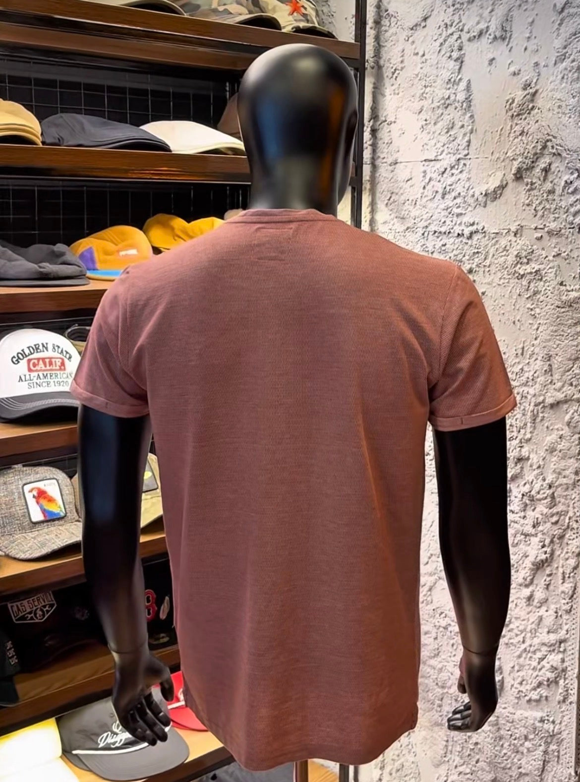 17 pocket tee