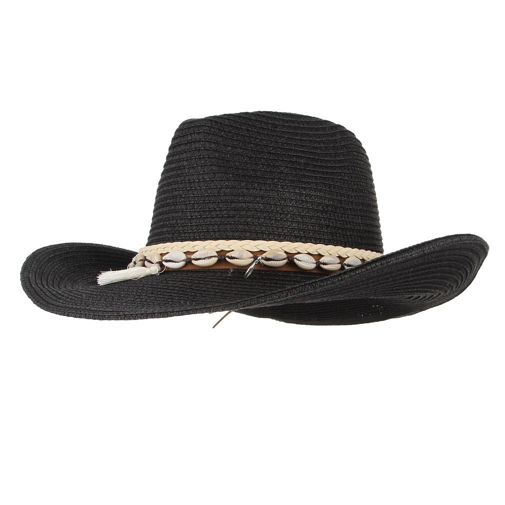 Cowrie adorned straw hat
Size: M