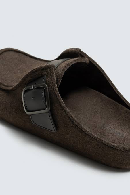 Zara buckled clog in chocolate