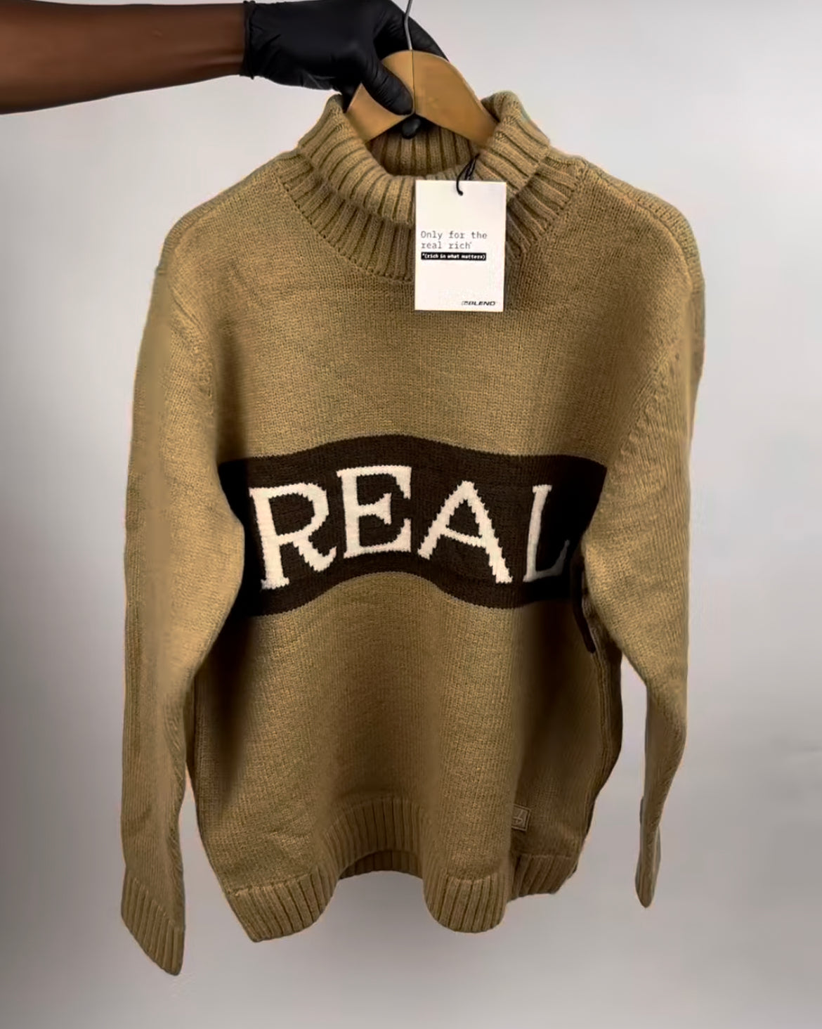 Blend sweater/sweatshirt. size: Large