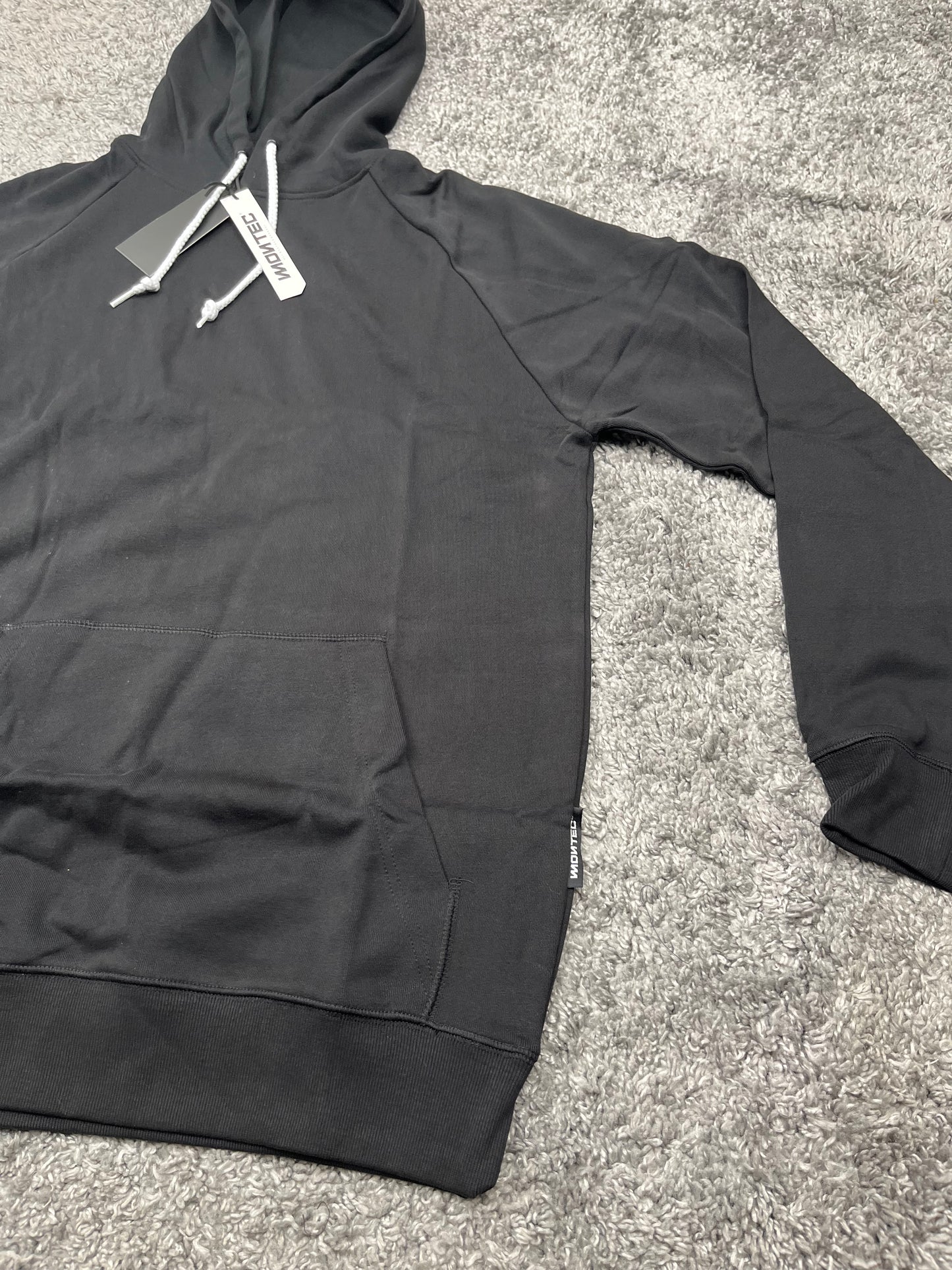 Montec hoodie in black with white lace