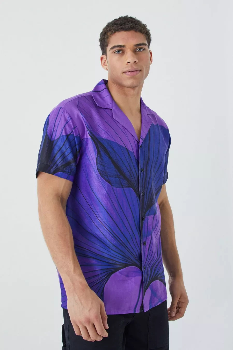 Boohoo short sleeve revere oversized graphic shirt