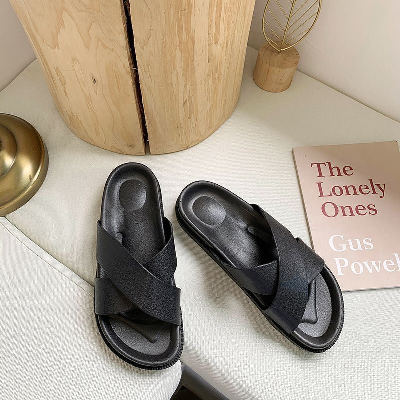Rubberized crisscross slippers