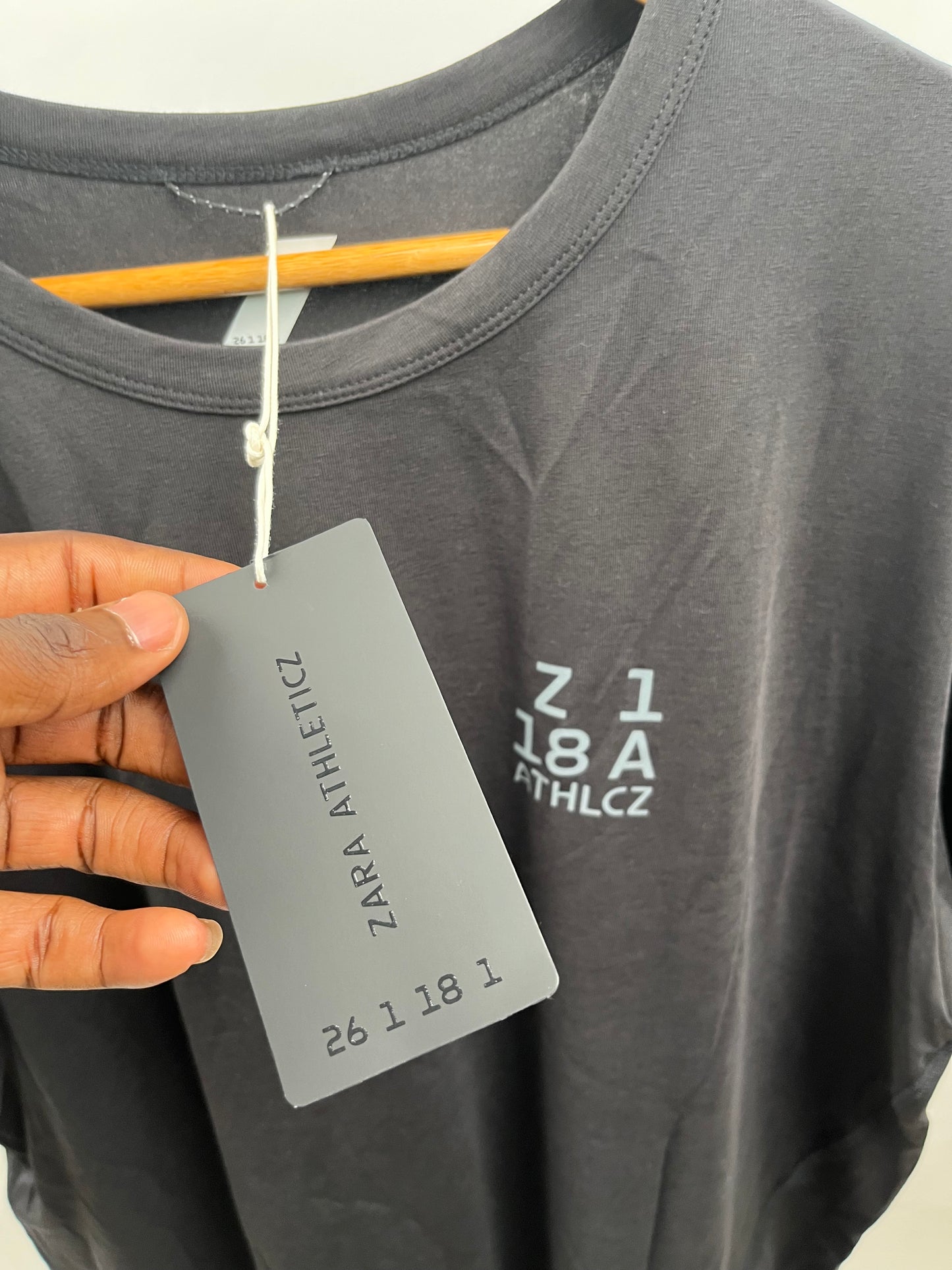 Zara athletics tee in black