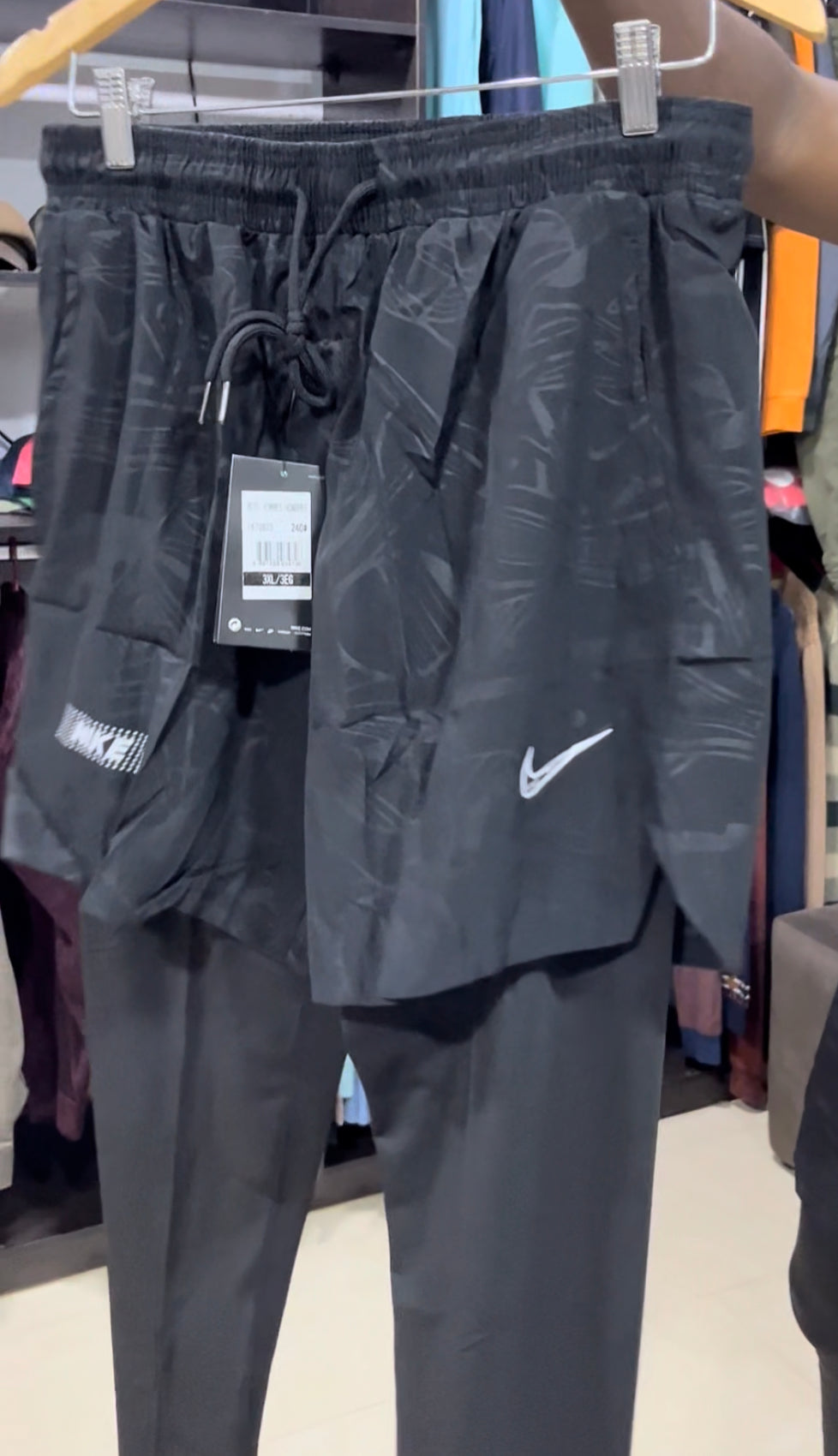 Nike Embossed 2in1 fitness short