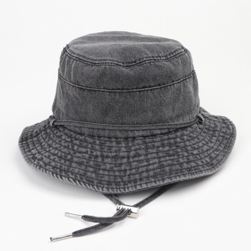 Denim washed bucket hat