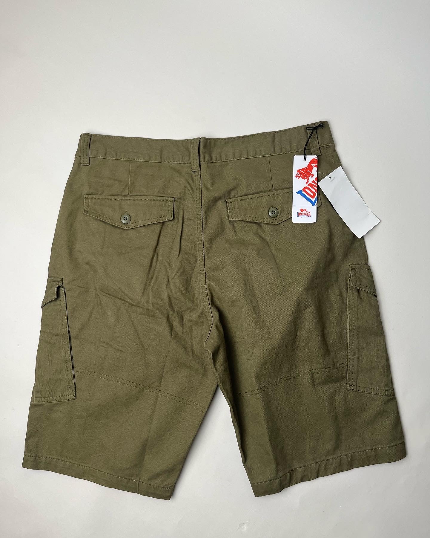 Lonsdale cargo short in olive green XL