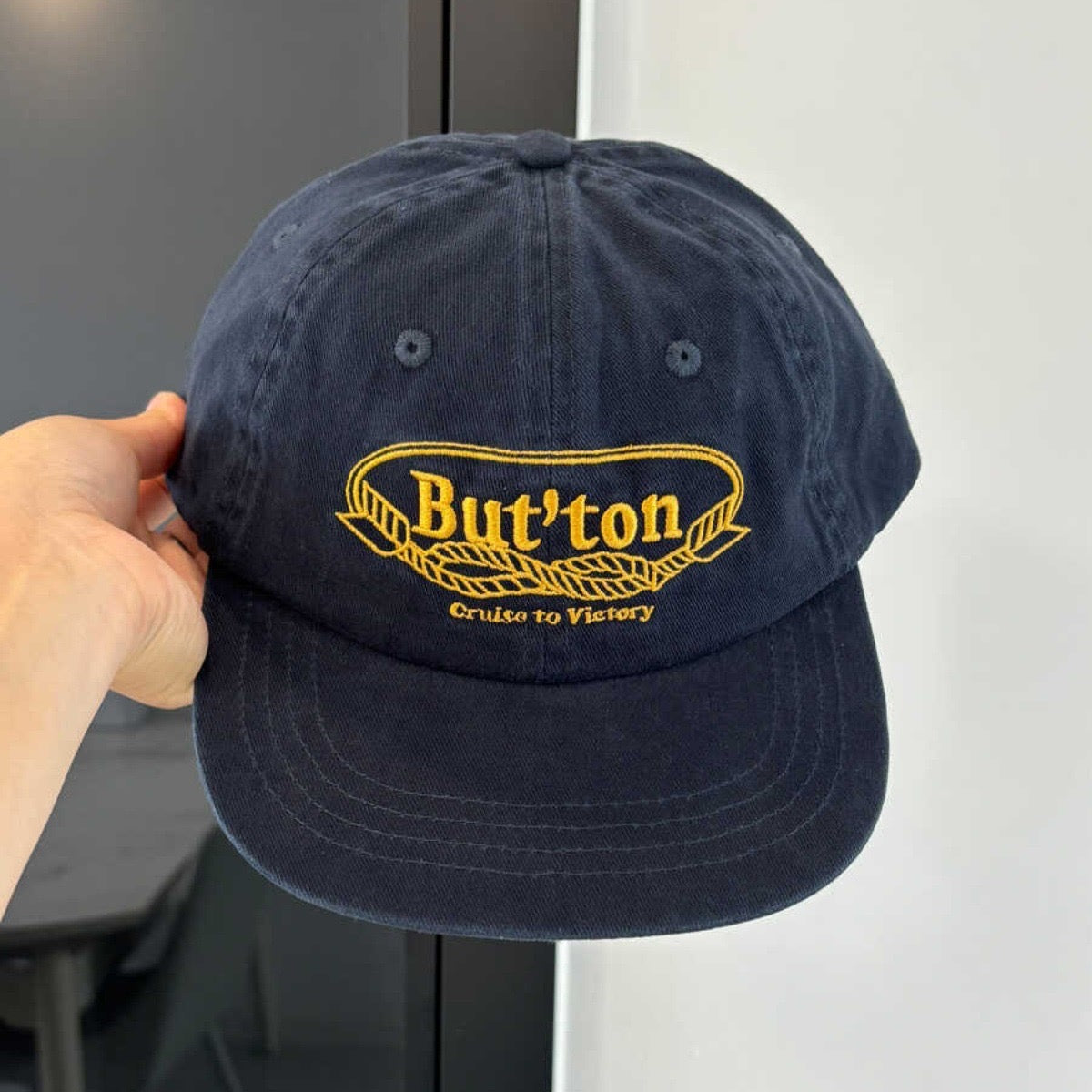 PP button crest dad hat