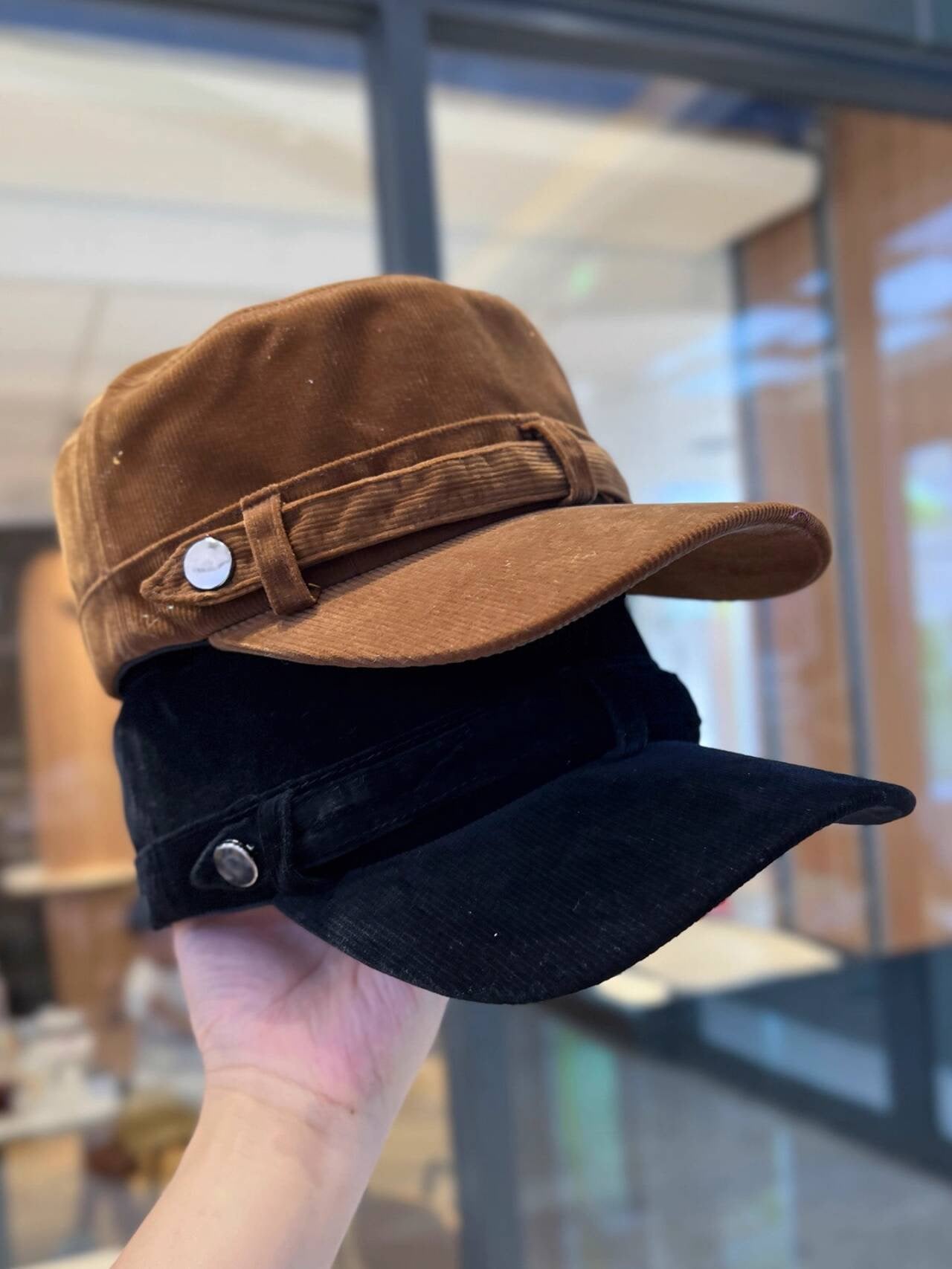 Retro newsboy corduroy hat