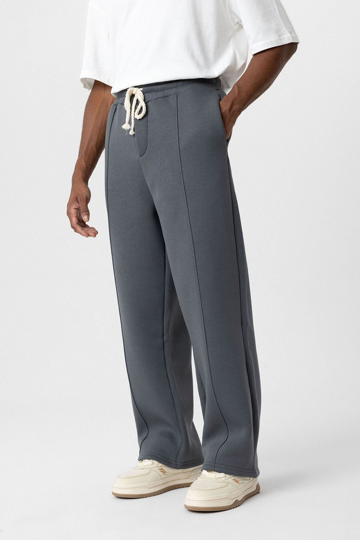 Vamos baggy tapered sweatpant