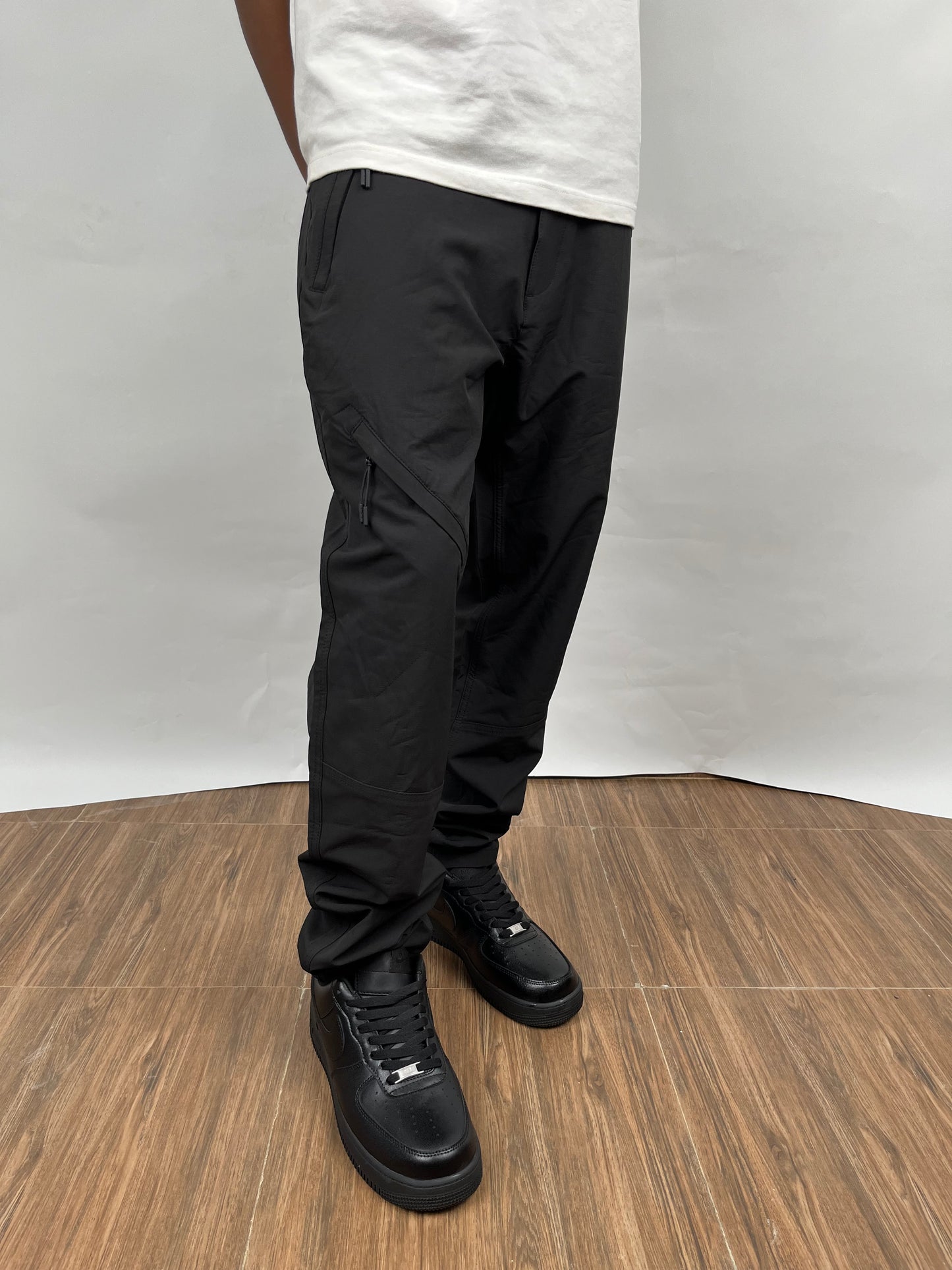 EASY TAPERED FIT black trouser