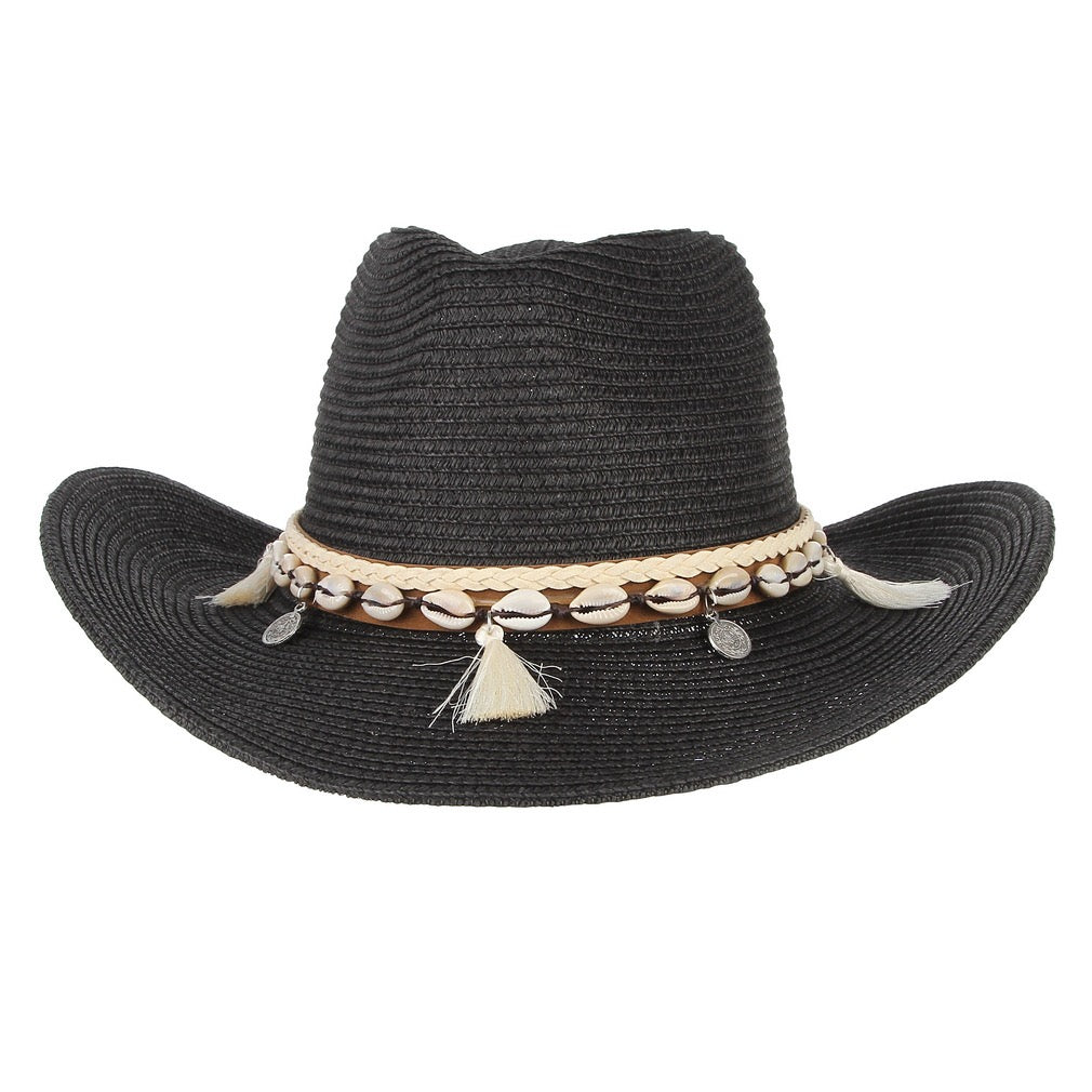 Cowrie adorned straw hat
Size: M