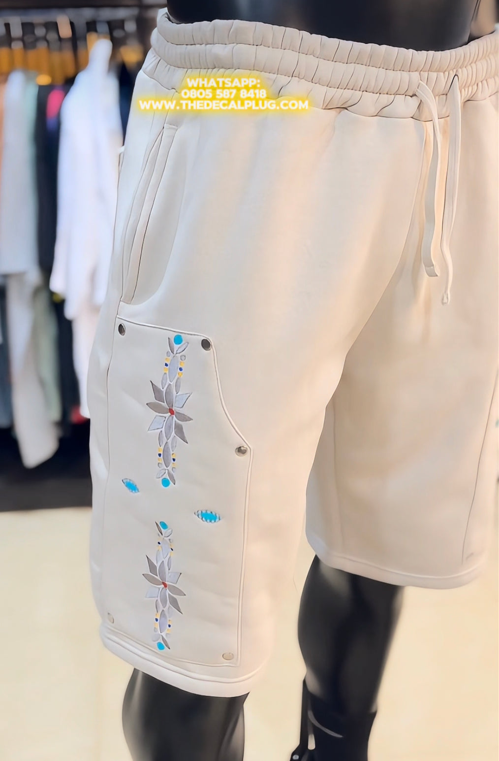 Boohoo floral embroidered short