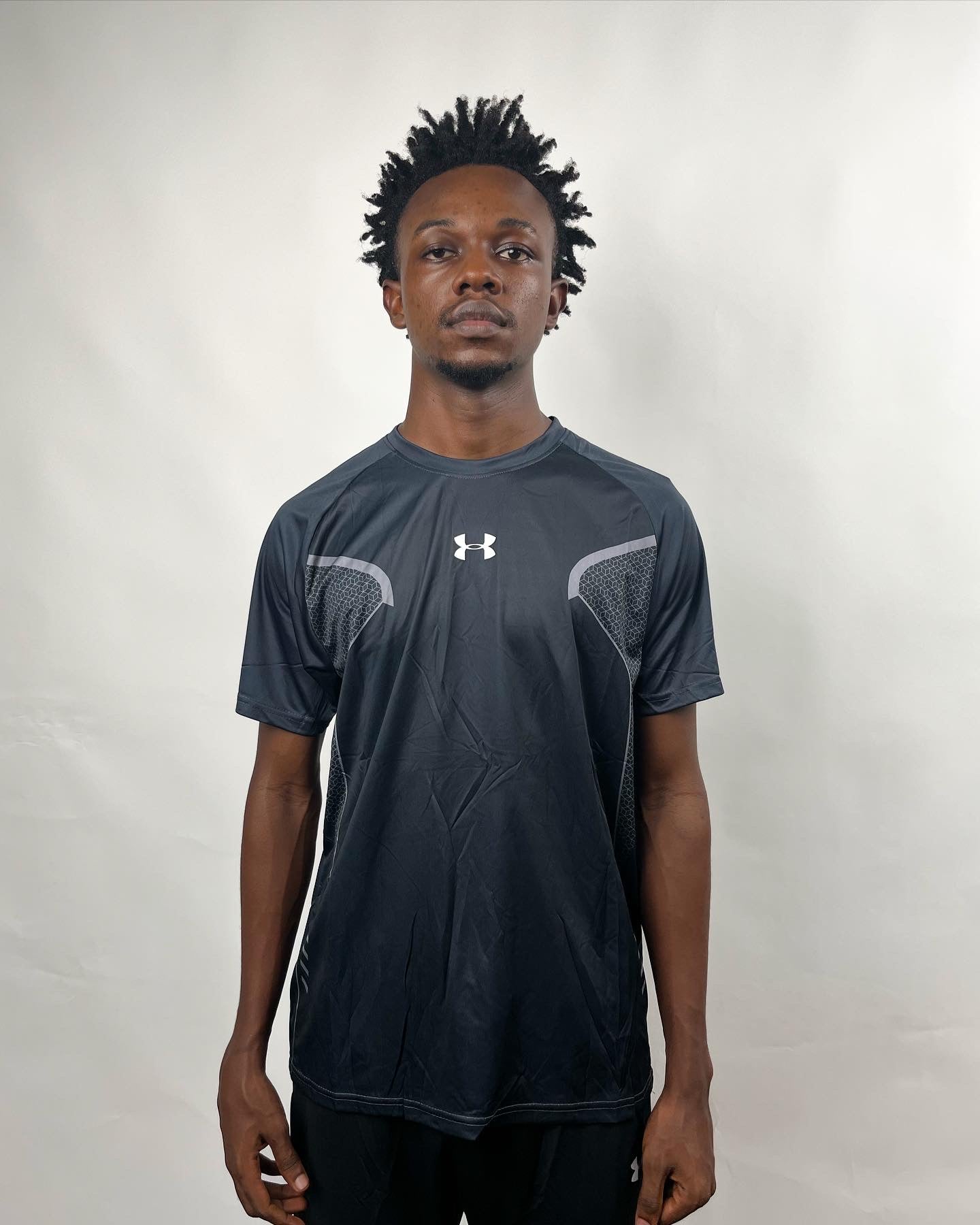 UA patterned sport top