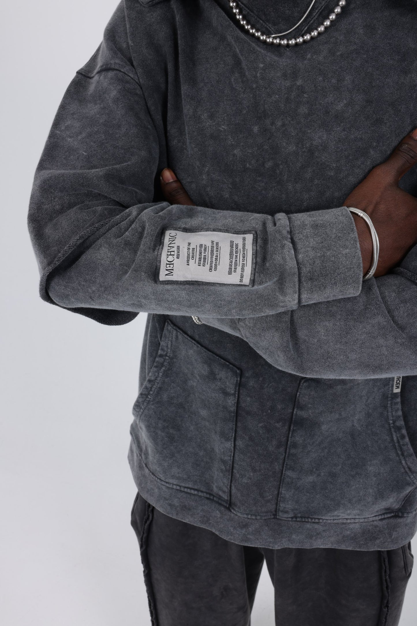 Mechanic acid washed tech double sleeve hoodie