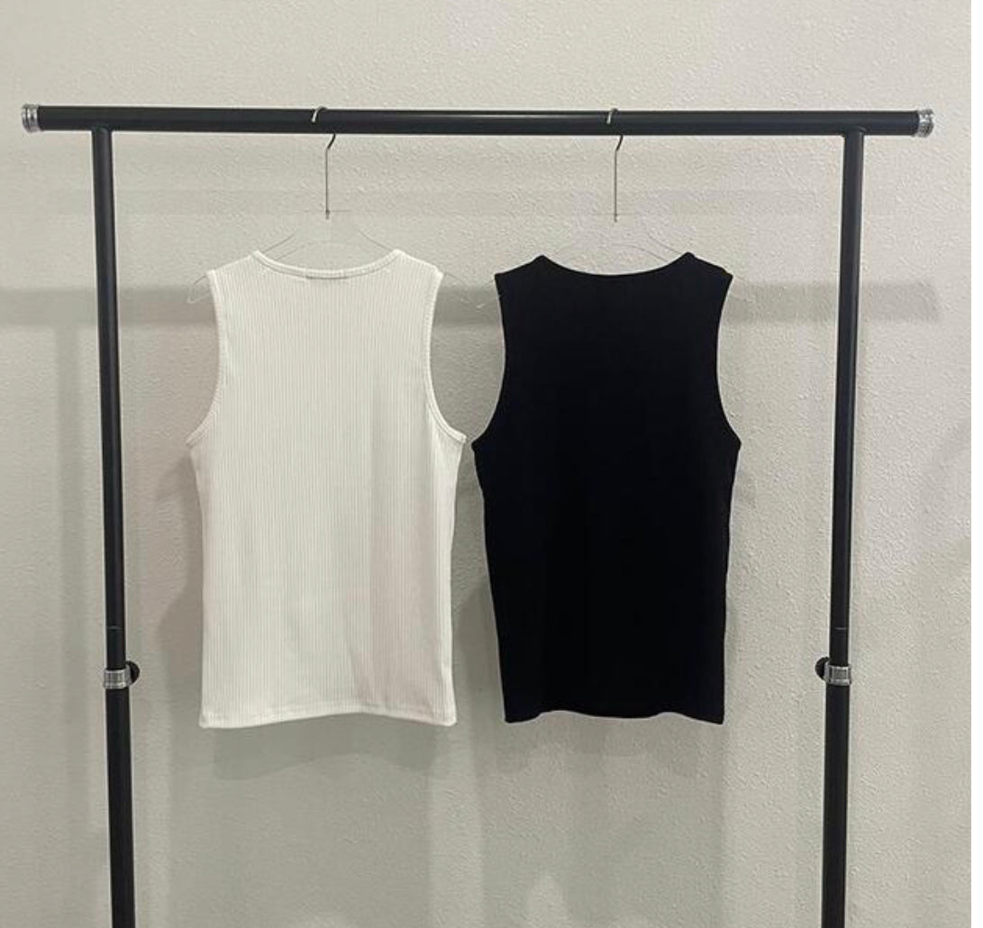 Ribbed musle fit tank top