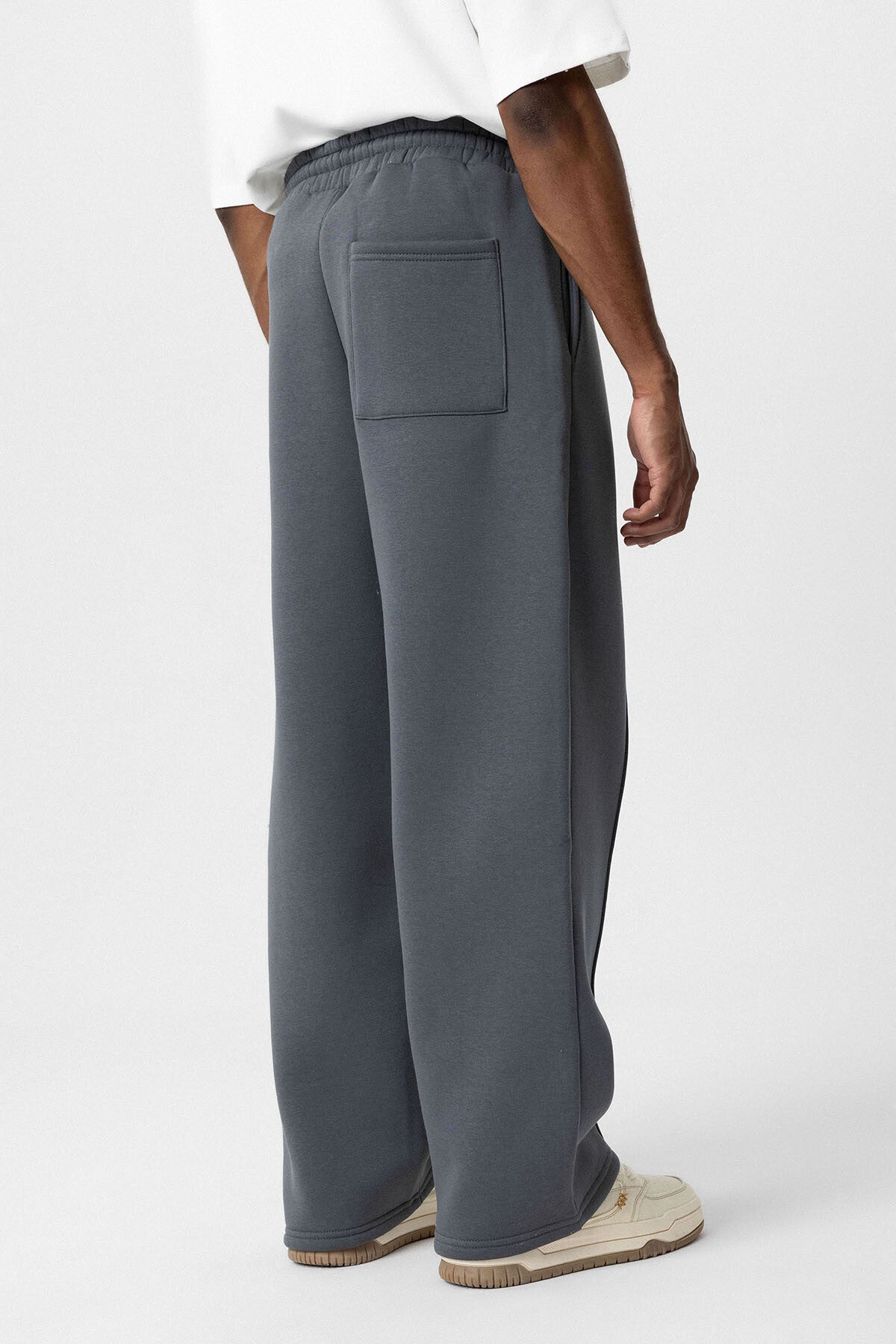 Vamos baggy tapered sweatpant
