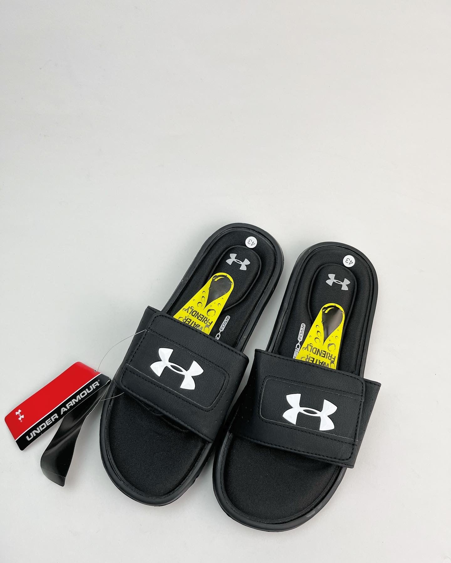 Underarmour ignite slider