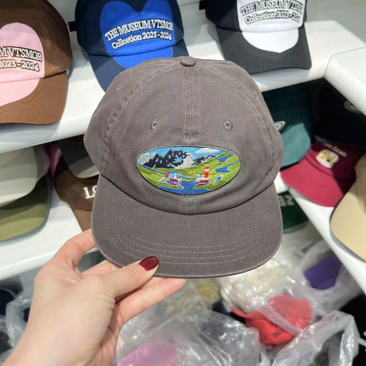 PP valley embroidered hat