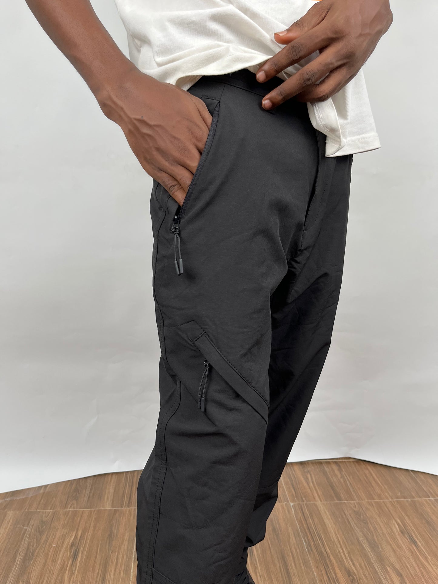 EASY TAPERED FIT black trouser