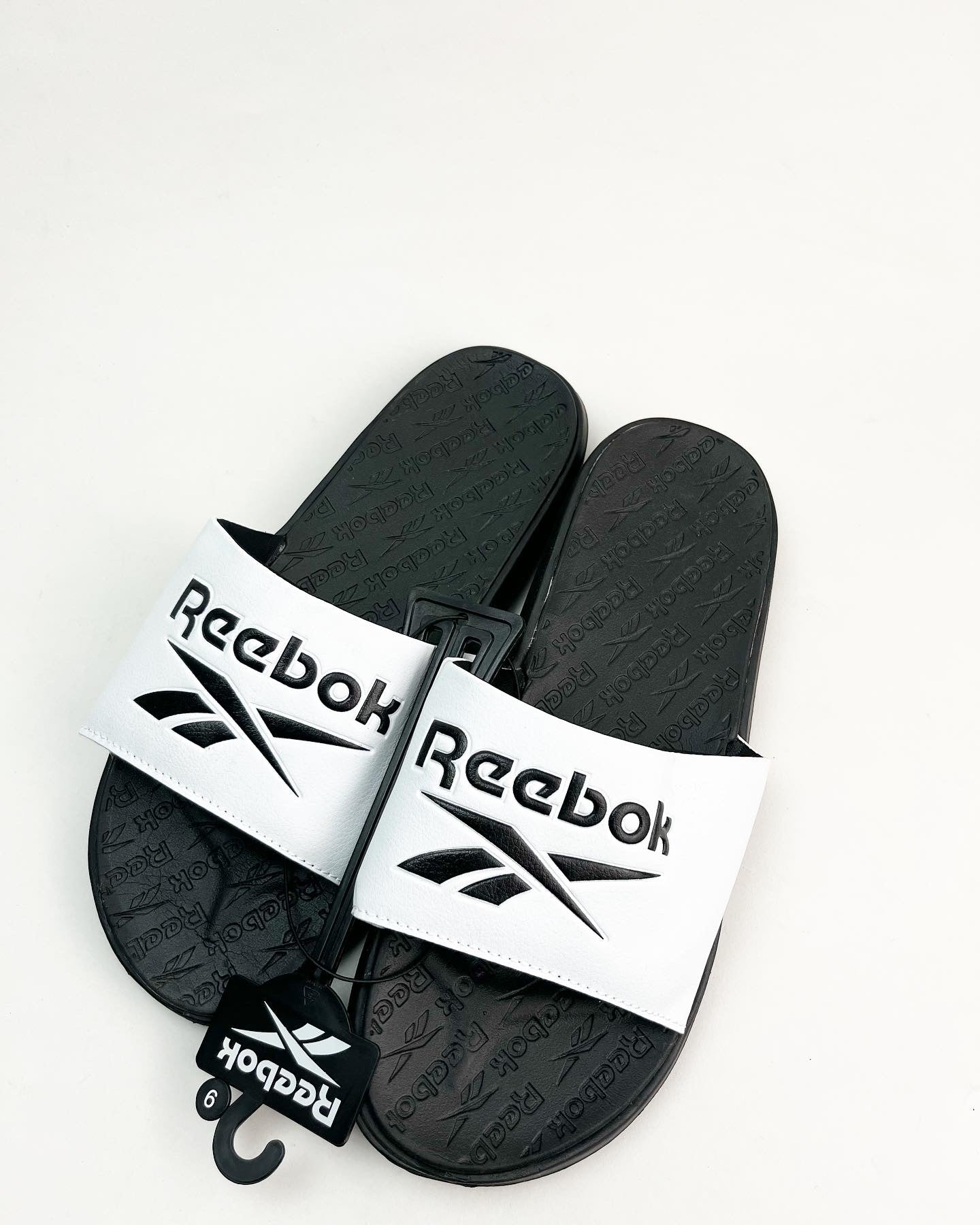 Reebok dual density slider in white