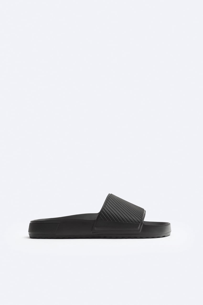 Zara textured slider in black