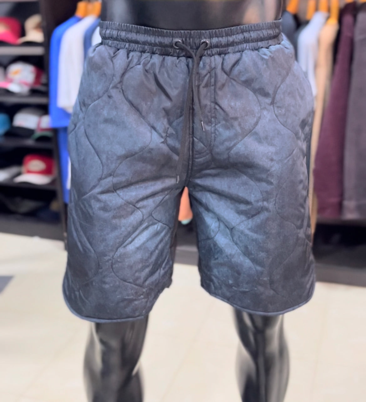 Boohoo Quilted blue/black puff short