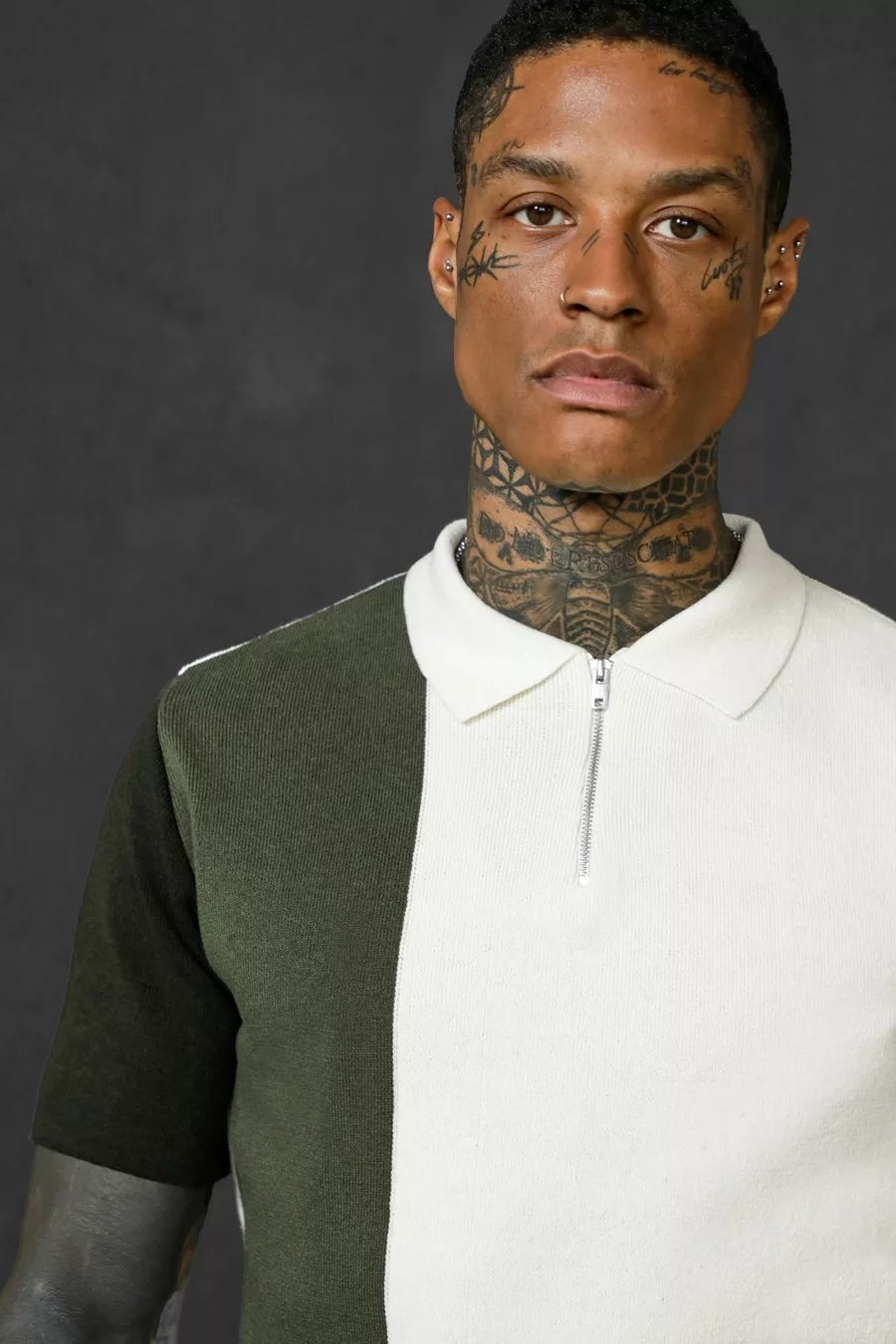 Boohoo short sleeve half zip color block knit polo in khaki
