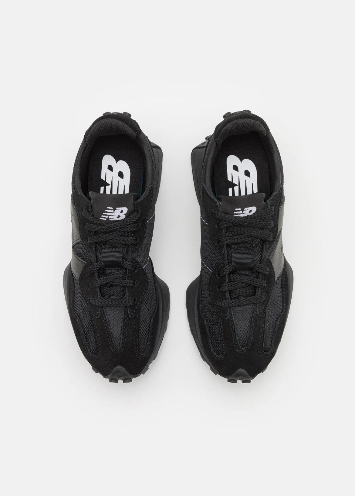 NB 327 trainers in black