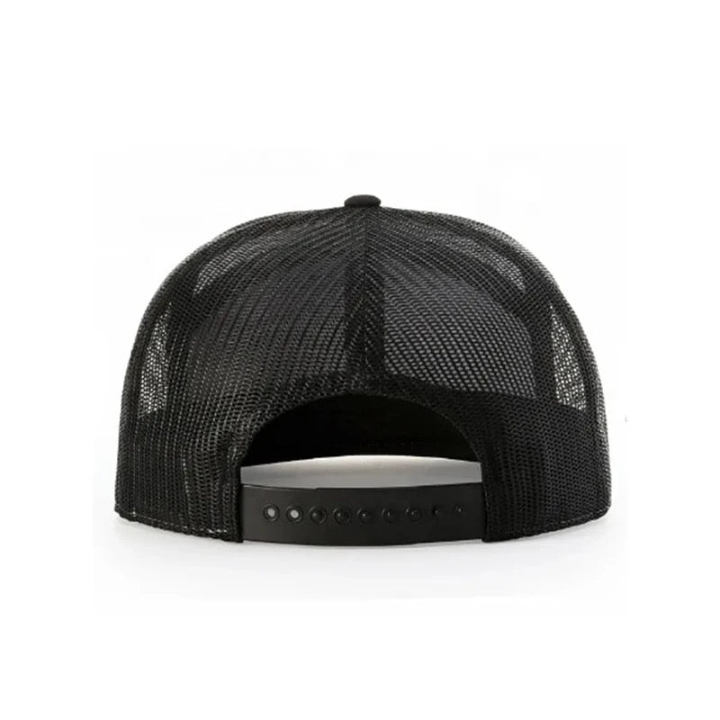 Plain snapback trucker