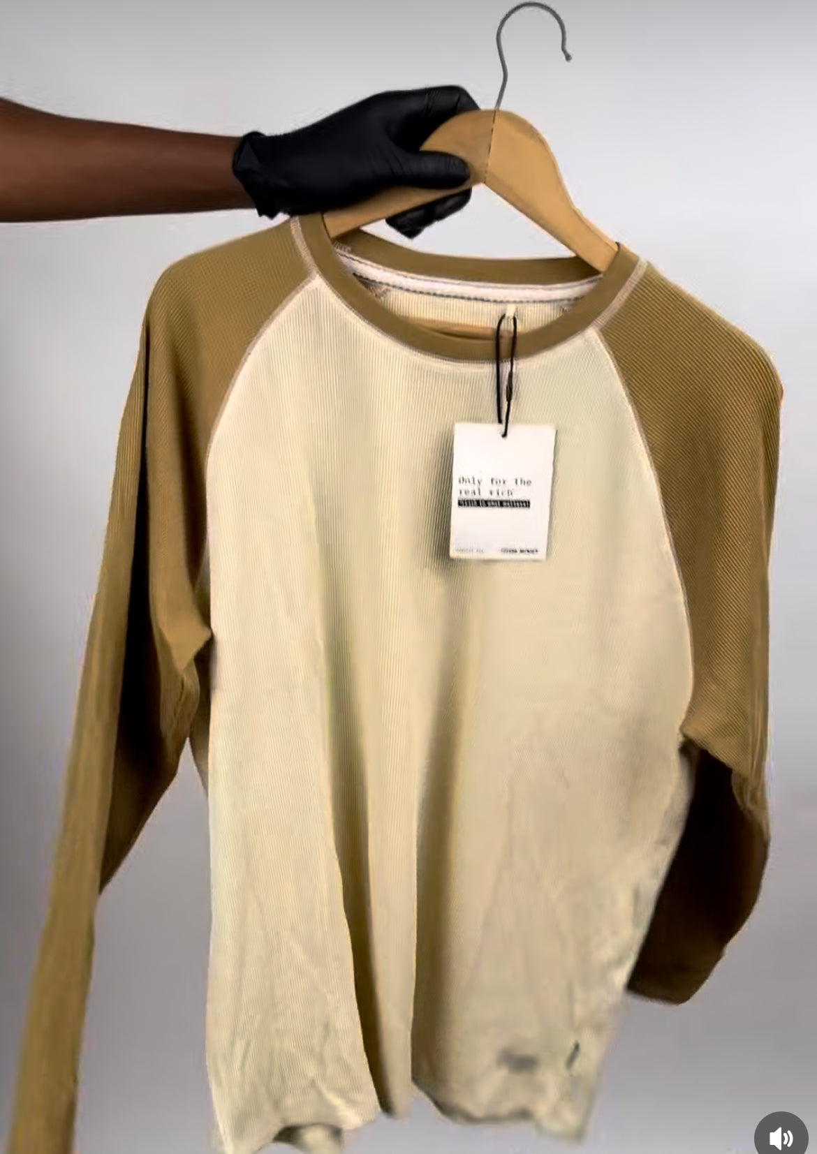Blend sweater/sweatshirt. size: Large