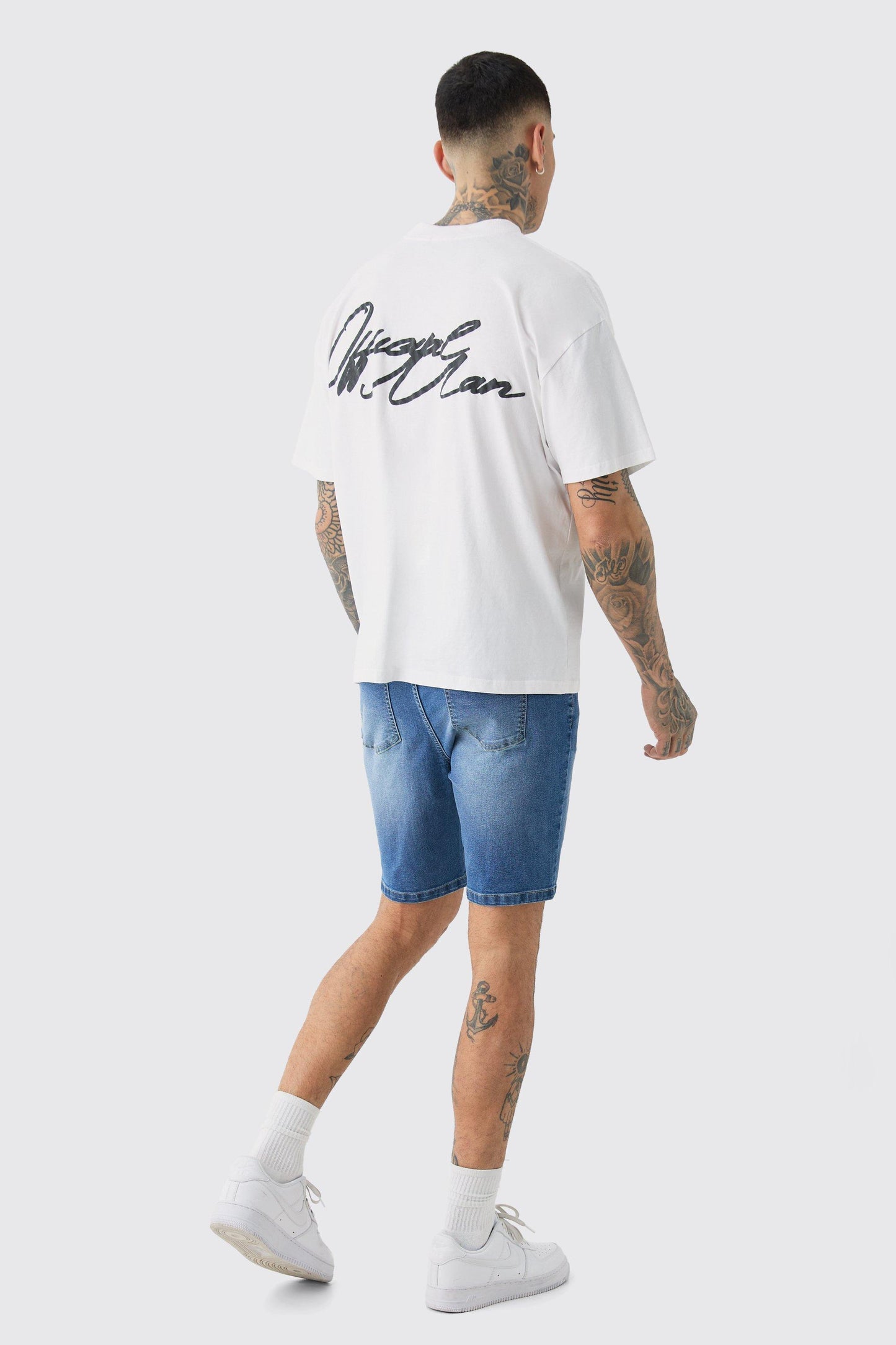 Boohoo distressed denim short in blue