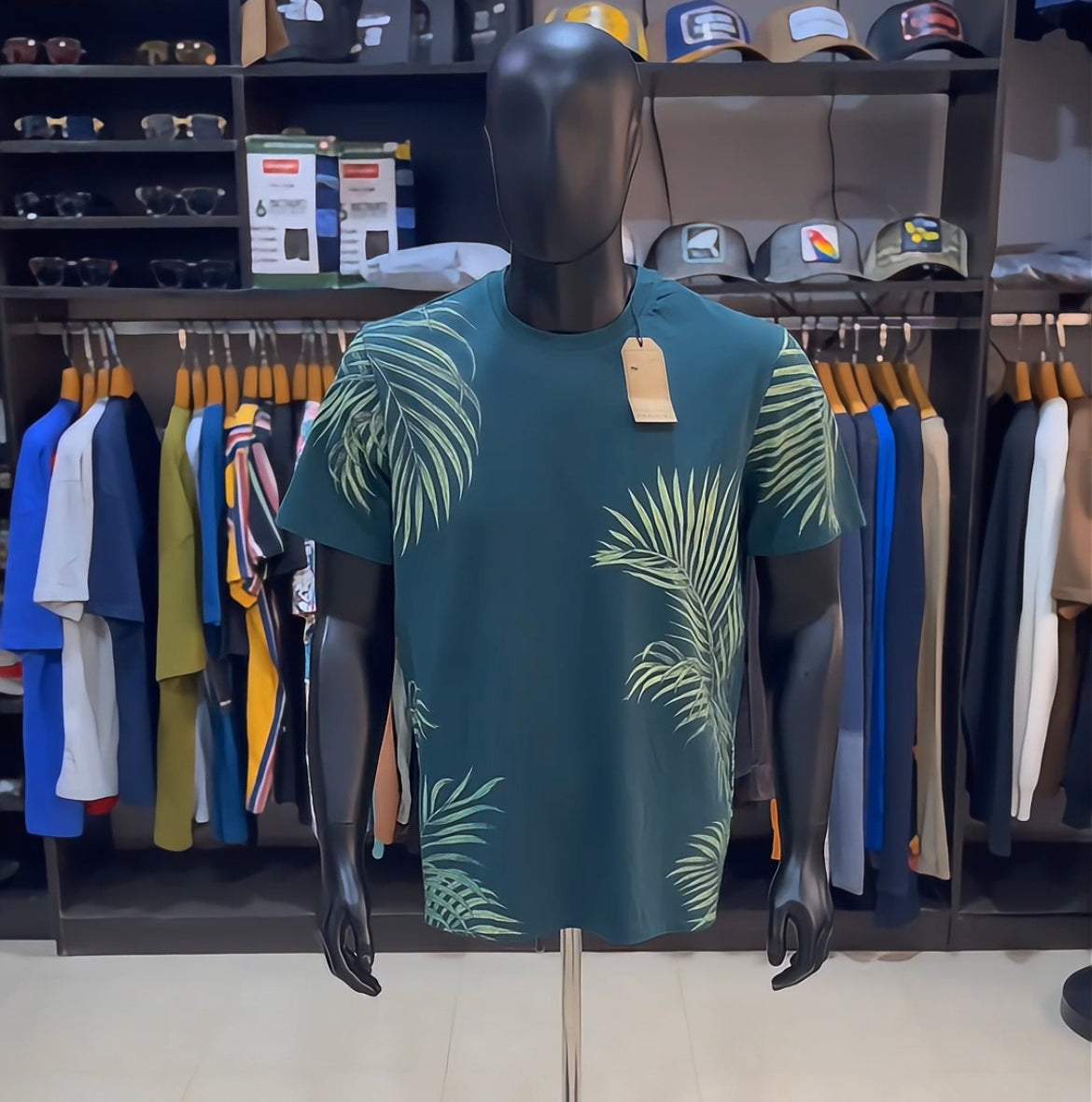 Medicine palm tee in green