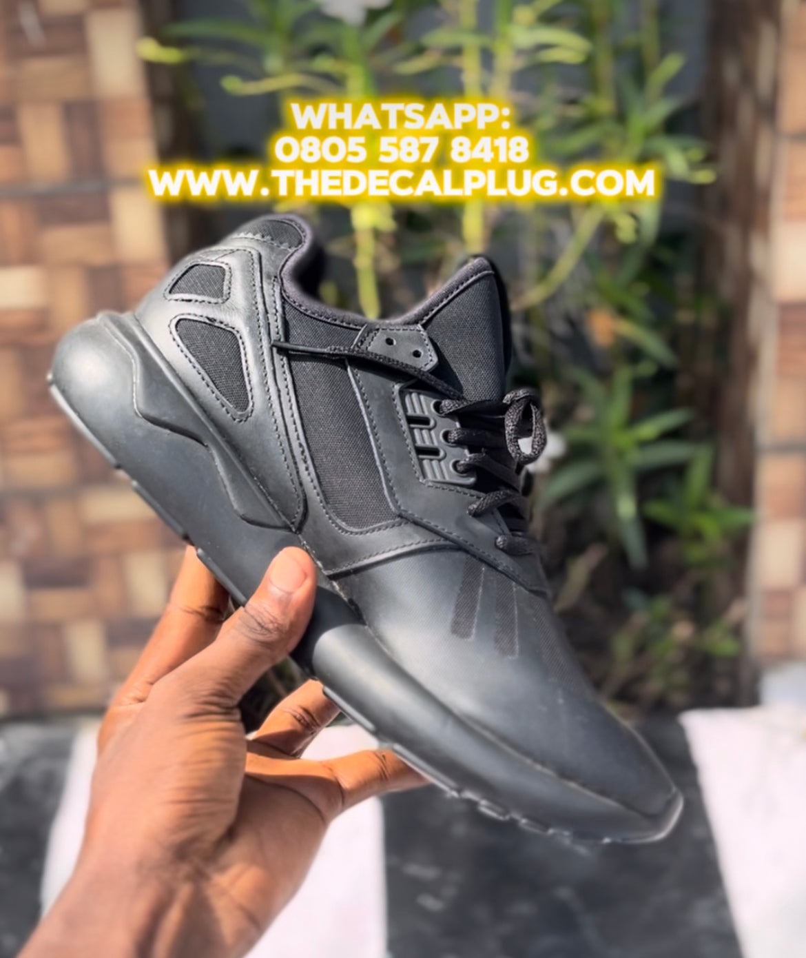 Adidas tubular sneaker