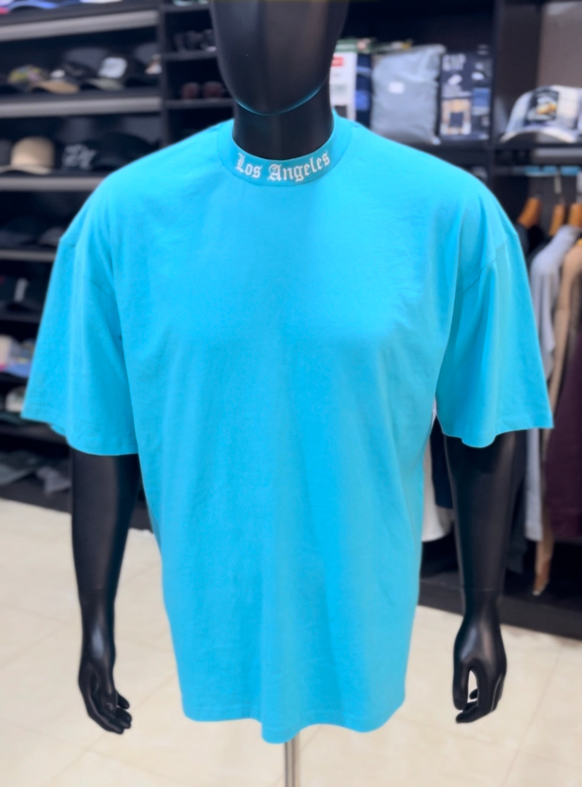 LA oversized tee