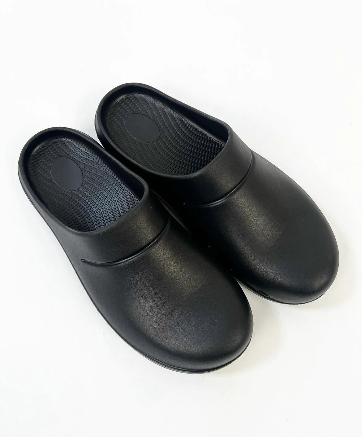 Orthopedic mould clogs in black