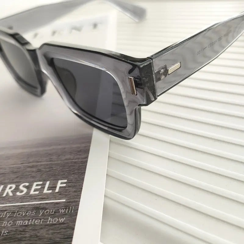 Big square lens retro glasses