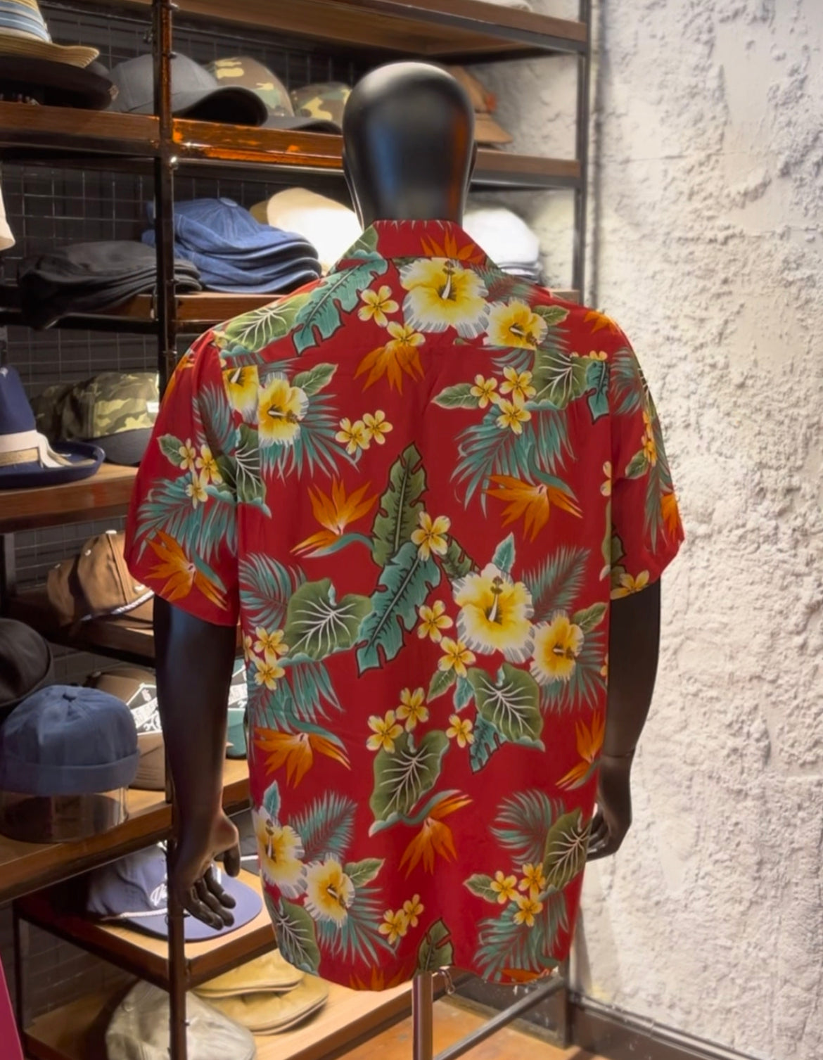 Alvish revere neck shirt
Forest red