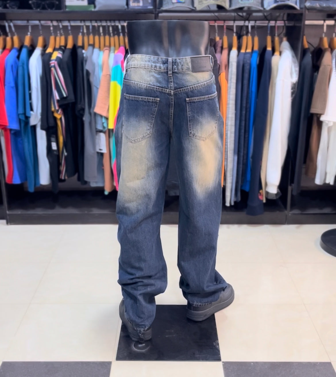 Boohoo distressed denim jean