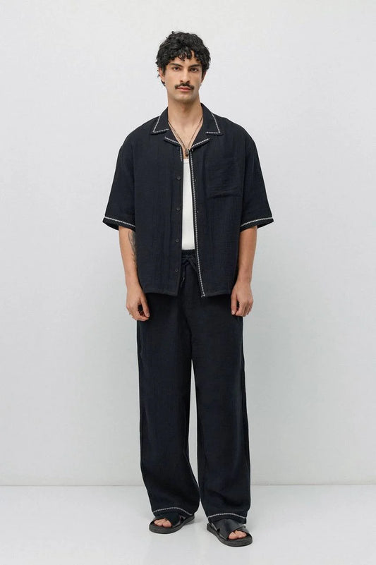 Vamos embroidered plain set
