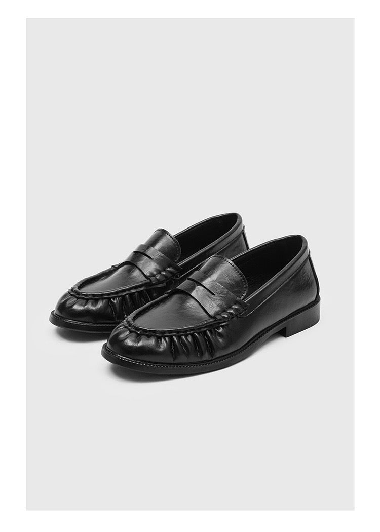 Creased leather loafer